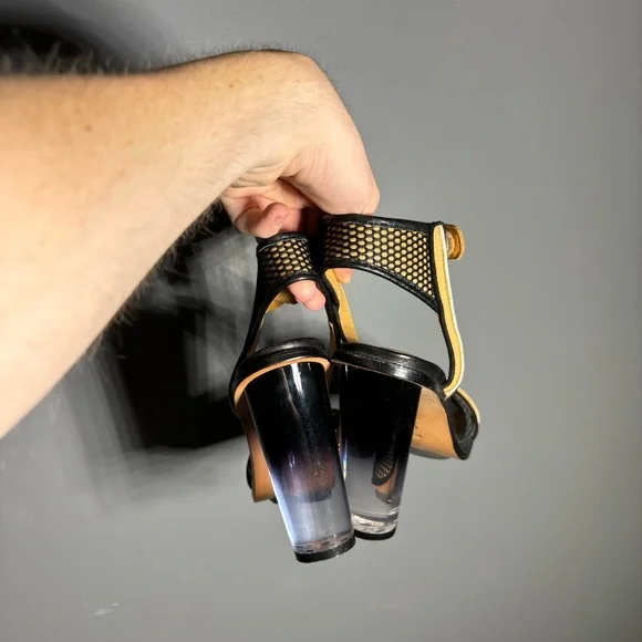 L.A.M.B. Carter Lucite Heel Sandals Womens Size 7.5 - Picture 4 of 7